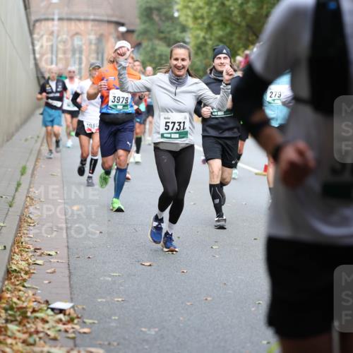 05.10.2025 - 20. swb-Marathon Bremen Michael Strokosch http://msf.ph/oto/9220428 05.10.2025 12:48:38 Laufen 084, 3979, 5731, 279, 3605 meine-sportfotos.de