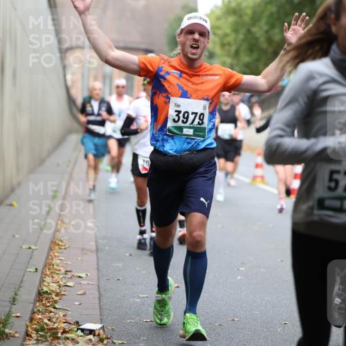 05.10.2025 - 20. swb-Marathon Bremen Michael Strokosch http://msf.ph/oto/9220437 05.10.2025 12:48:40 Laufen 3979, 5731 meine-sportfotos.de