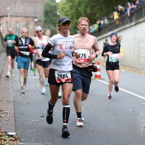 05.10.2025 - 20. swb-Marathon Bremen Michael Strokosch http://msf.ph/oto/9220442 05.10.2025 12:48:42 Laufen 75, 01755, 6325, 7702, 7, 3084 meine-sportfotos.de