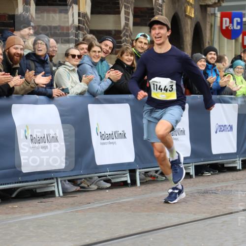 05.10.2025 - 20. swb-Marathon Bremen Strokosch-Dieckow http://msf.ph/oto/9220444 05.10.2025 10:35:14 Ziel 11443 meine-sportfotos.de
