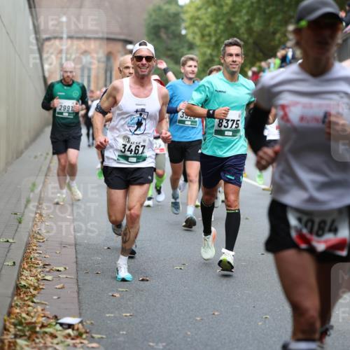 05.10.2025 - 20. swb-Marathon Bremen Michael Strokosch http://msf.ph/oto/9220446 05.10.2025 12:48:43 Laufen 2991, 29, 3467, 33, 8375, 5984, 375 meine-sportfotos.de
