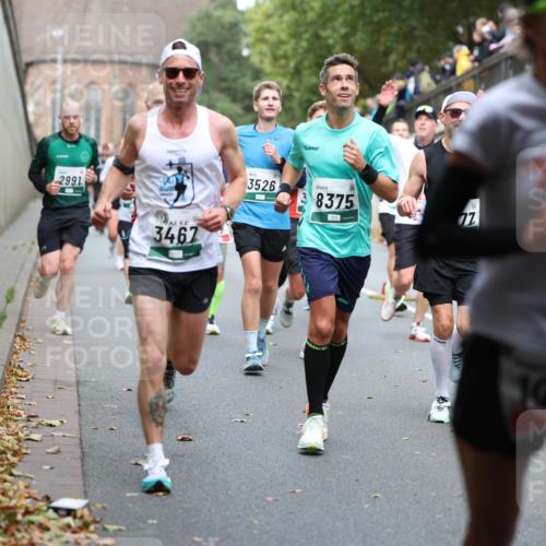 05.10.2025 - 20. swb-Marathon Bremen Michael Strokosch http://msf.ph/oto/9220448 05.10.2025 12:48:43 Laufen 2991, 3467, 3526, 8375, 77, 37, 3986 meine-sportfotos.de