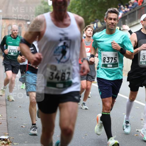 05.10.2025 - 20. swb-Marathon Bremen Michael Strokosch http://msf.ph/oto/9220452 05.10.2025 12:48:44 Laufen 2991, 3467, 25, 8375, 3877 meine-sportfotos.de