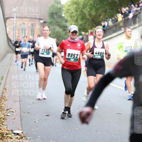 05.10.2025 - 20. swb-Marathon Bremen Michael Strokosch http://msf.ph/oto/9220464 05.10.2025 12:48:47 Laufen 2772, 3930, 4985, 8957, 9042 meine-sportfotos.de