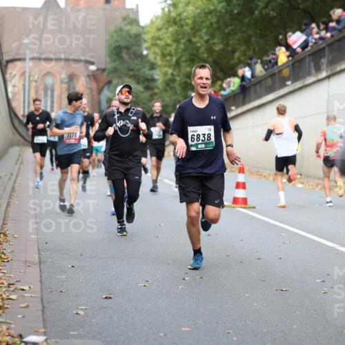 05.10.2025 - 20. swb-Marathon Bremen Michael Strokosch http://msf.ph/oto/9220472 05.10.2025 12:48:50 Laufen 1178, 6838 meine-sportfotos.de