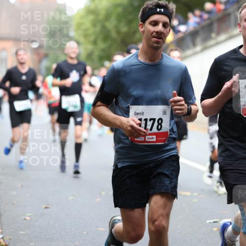 05.10.2025 - 20. swb-Marathon Bremen Michael Strokosch http://msf.ph/oto/9220486 05.10.2025 12:48:54 Laufen 178, 161, 616 meine-sportfotos.de