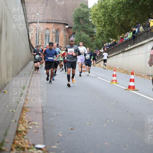 05.10.2025 - 20. swb-Marathon Bremen Michael Strokosch http://msf.ph/oto/9220514 05.10.2025 12:49:05 Laufen 4409, 1705, 2096, 7885 meine-sportfotos.de