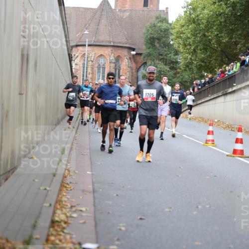 05.10.2025 - 20. swb-Marathon Bremen Michael Strokosch http://msf.ph/oto/9220517 05.10.2025 12:49:06 Laufen 4409, 1705, 46, 2096, 4714, 9 meine-sportfotos.de