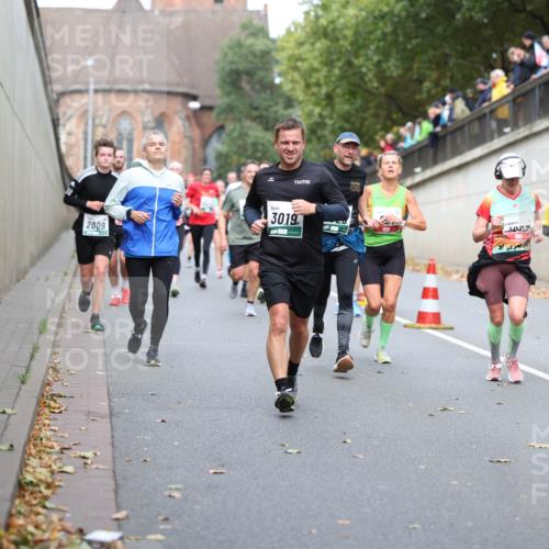 05.10.2025 - 20. swb-Marathon Bremen Michael Strokosch http://msf.ph/oto/9220558 05.10.2025 12:49:26 Laufen 2009, 3019, 16, 11 meine-sportfotos.de