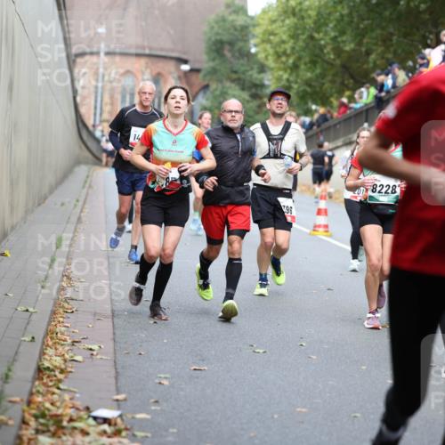 05.10.2025 - 20. swb-Marathon Bremen Michael Strokosch http://msf.ph/oto/9220580 05.10.2025 12:49:34 Laufen 14, 96, 08228, 6431 meine-sportfotos.de