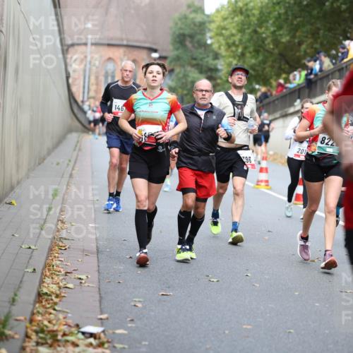 05.10.2025 - 20. swb-Marathon Bremen Michael Strokosch http://msf.ph/oto/9220582 05.10.2025 12:49:34 Laufen 146, 796, 201, 822, 5431 meine-sportfotos.de