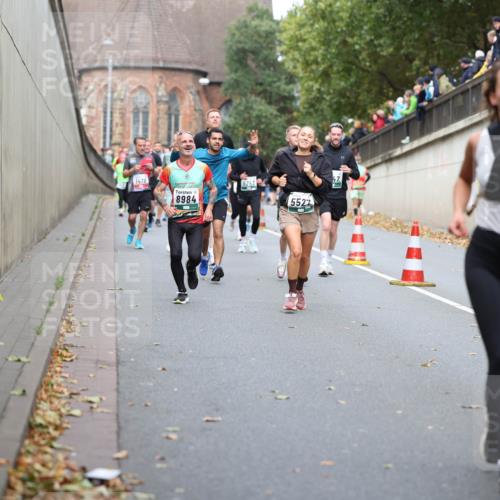 05.10.2025 - 20. swb-Marathon Bremen Michael Strokosch http://msf.ph/oto/9220607 05.10.2025 12:49:47 Laufen 1478, 8984, 5247, 5522, 4 meine-sportfotos.de