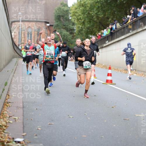 05.10.2025 - 20. swb-Marathon Bremen Michael Strokosch http://msf.ph/oto/9220609 05.10.2025 12:49:47 Laufen 6145, 8984, 5247, 5522 meine-sportfotos.de