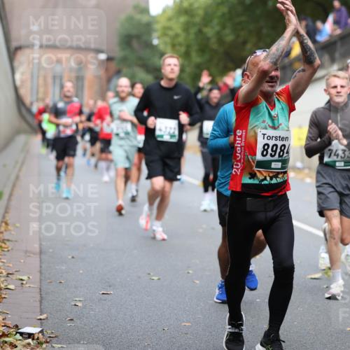 05.10.2025 - 20. swb-Marathon Bremen Michael Strokosch http://msf.ph/oto/9220619 05.10.2025 12:49:50 Laufen 20, 898, 7433 meine-sportfotos.de
