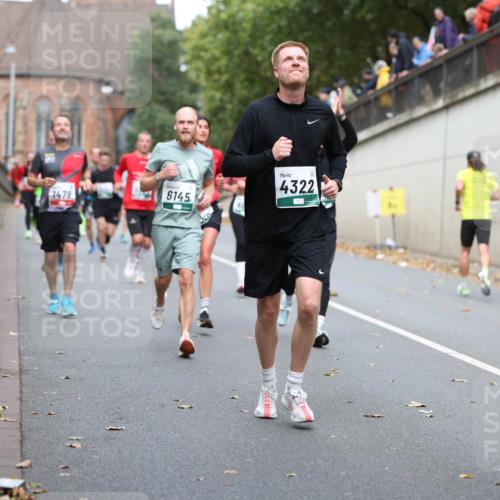 05.10.2025 - 20. swb-Marathon Bremen Michael Strokosch http://msf.ph/oto/9220623 05.10.2025 12:49:51 Laufen 1478, 6145, 4322 meine-sportfotos.de