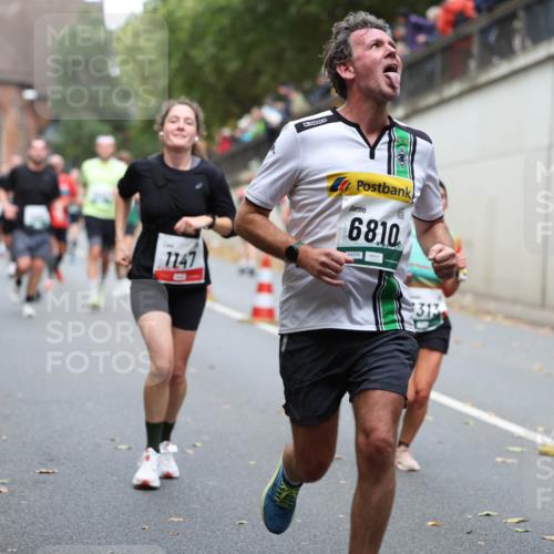 05.10.2025 - 20. swb-Marathon Bremen Michael Strokosch http://msf.ph/oto/9220675 05.10.2025 12:50:11 Laufen 1147, 6810, 20, 313, 23 meine-sportfotos.de
