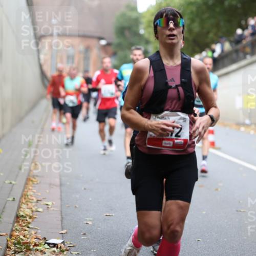 05.10.2025 - 20. swb-Marathon Bremen Michael Strokosch http://msf.ph/oto/9220704 05.10.2025 12:50:21 Laufen 9125 meine-sportfotos.de