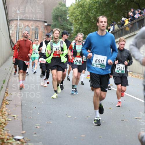05.10.2025 - 20. swb-Marathon Bremen Michael Strokosch http://msf.ph/oto/9220720 05.10.2025 12:50:27 Laufen 8062, 51, 28, 4026, 2407, 6011, 7407 meine-sportfotos.de