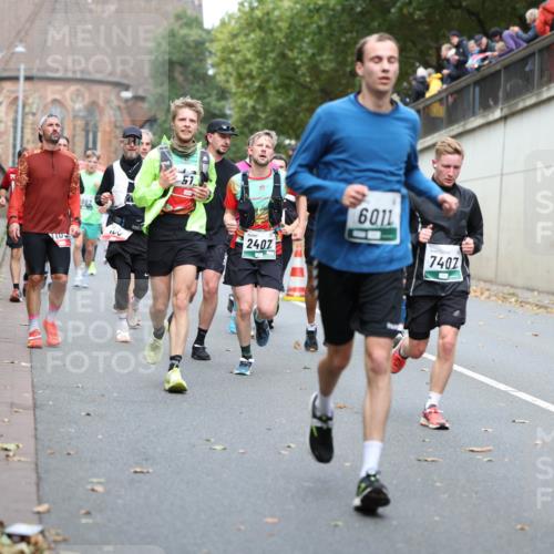 05.10.2025 - 20. swb-Marathon Bremen Michael Strokosch http://msf.ph/oto/9220721 05.10.2025 12:50:27 Laufen 2407, 6011, 7407 meine-sportfotos.de