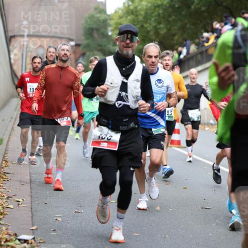 05.10.2025 - 20. swb-Marathon Bremen Michael Strokosch http://msf.ph/oto/9220731 05.10.2025 12:50:30 Laufen 196, 100, 18208, 93, 7540 meine-sportfotos.de