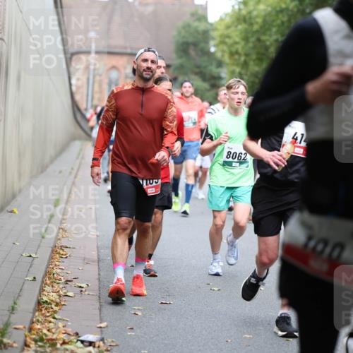 05.10.2025 - 20. swb-Marathon Bremen Michael Strokosch http://msf.ph/oto/9220734 05.10.2025 12:50:32 Laufen 8062, 41, 100 meine-sportfotos.de