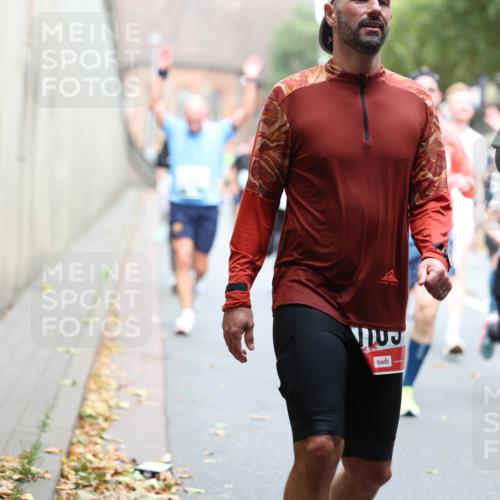 05.10.2025 - 20. swb-Marathon Bremen Michael Strokosch http://msf.ph/oto/9220743 05.10.2025 12:50:35 Laufen  meine-sportfotos.de