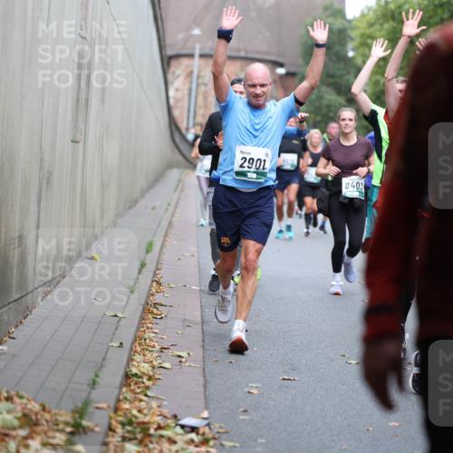 05.10.2025 - 20. swb-Marathon Bremen Michael Strokosch http://msf.ph/oto/9220745 05.10.2025 12:50:36 Laufen 29, 01, 8403 meine-sportfotos.de