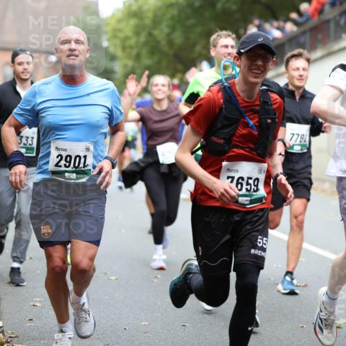 05.10.2025 - 20. swb-Marathon Bremen Michael Strokosch http://msf.ph/oto/9220748 05.10.2025 12:50:37 Laufen 333, 2901, 7659, 55, 778, 1455, 00330 meine-sportfotos.de