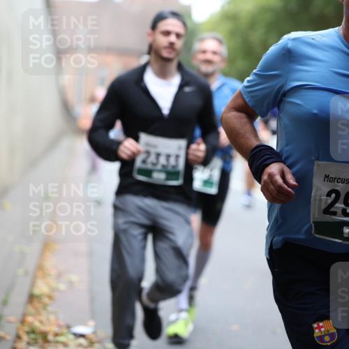 05.10.2025 - 20. swb-Marathon Bremen Michael Strokosch http://msf.ph/oto/9220751 05.10.2025 12:50:38 Laufen 2333, 2901 meine-sportfotos.de