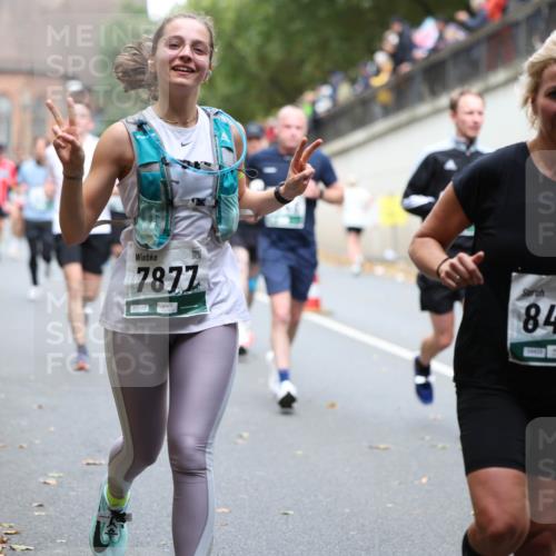 05.10.2025 - 20. swb-Marathon Bremen Michael Strokosch http://msf.ph/oto/9220767 05.10.2025 12:50:42 Laufen 7877, 07103, 8419 meine-sportfotos.de