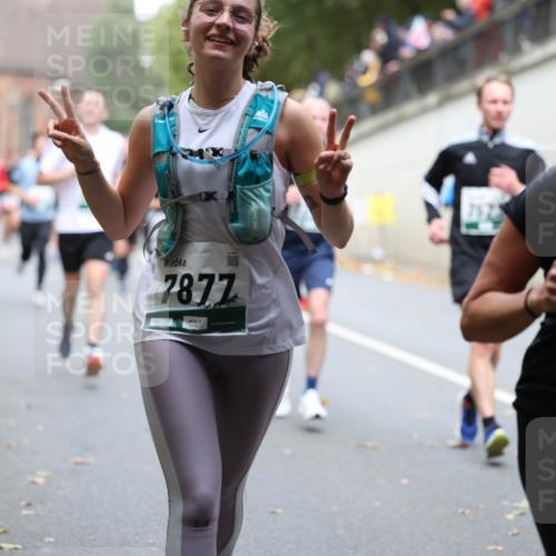 05.10.2025 - 20. swb-Marathon Bremen Michael Strokosch http://msf.ph/oto/9220768 05.10.2025 12:50:42 Laufen 7877, 07103, 8419 meine-sportfotos.de