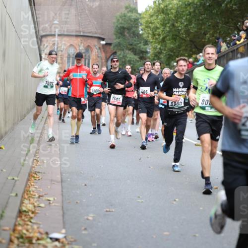 05.10.2025 - 20. swb-Marathon Bremen Michael Strokosch http://msf.ph/oto/9220781 05.10.2025 12:50:48 Laufen 7607, 406, 5609, 2285, 1404, 8900, 80, 2935 meine-sportfotos.de