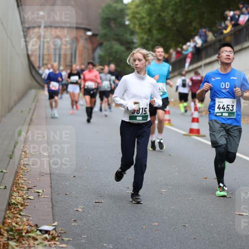 05.10.2025 - 20. swb-Marathon Bremen Michael Strokosch http://msf.ph/oto/9220825 05.10.2025 12:51:00 Laufen 8, 15, 4453 meine-sportfotos.de