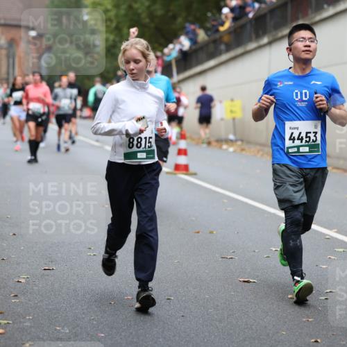05.10.2025 - 20. swb-Marathon Bremen Michael Strokosch http://msf.ph/oto/9220828 05.10.2025 12:51:01 Laufen 8815, 4453 meine-sportfotos.de