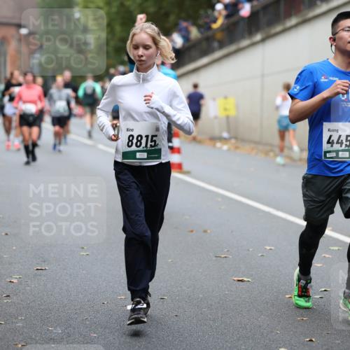 05.10.2025 - 20. swb-Marathon Bremen Michael Strokosch http://msf.ph/oto/9220829 05.10.2025 12:51:01 Laufen 8815, 4453 meine-sportfotos.de