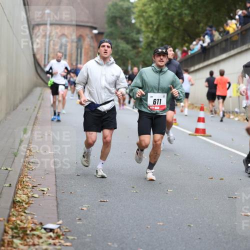 05.10.2025 - 20. swb-Marathon Bremen Michael Strokosch http://msf.ph/oto/9220851 05.10.2025 12:51:09 Laufen 0, 611, 658 meine-sportfotos.de