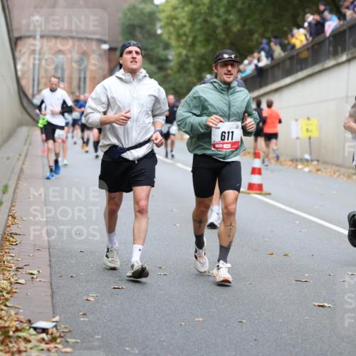 05.10.2025 - 20. swb-Marathon Bremen Michael Strokosch http://msf.ph/oto/9220853 05.10.2025 12:51:10 Laufen 611, 6705 meine-sportfotos.de