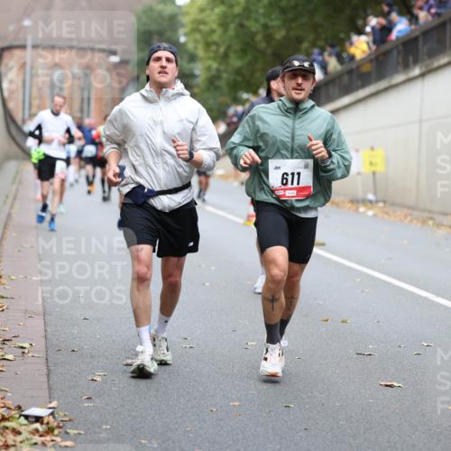 05.10.2025 - 20. swb-Marathon Bremen Michael Strokosch http://msf.ph/oto/9220854 05.10.2025 12:51:10 Laufen 611, 6 meine-sportfotos.de