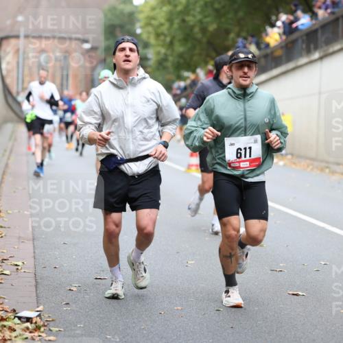 05.10.2025 - 20. swb-Marathon Bremen Michael Strokosch http://msf.ph/oto/9220855 05.10.2025 12:51:10 Laufen 611, 044, 05 meine-sportfotos.de