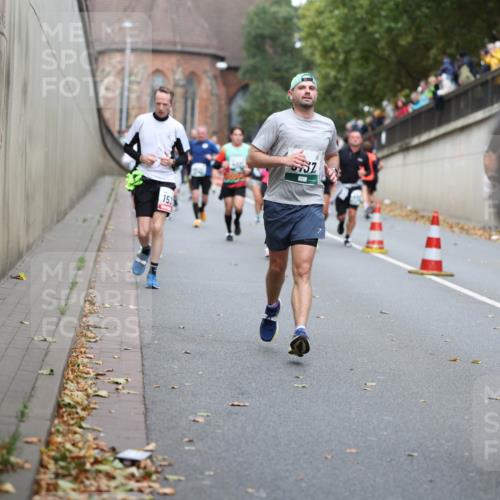 05.10.2025 - 20. swb-Marathon Bremen Michael Strokosch http://msf.ph/oto/9220861 05.10.2025 12:51:12 Laufen  meine-sportfotos.de