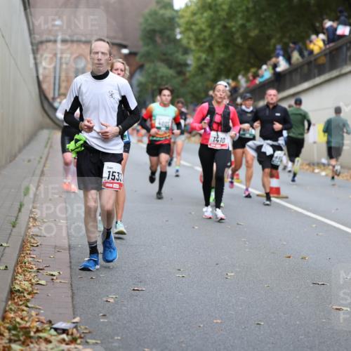 05.10.2025 - 20. swb-Marathon Bremen Michael Strokosch http://msf.ph/oto/9220872 05.10.2025 12:51:14 Laufen 1533, 1410 meine-sportfotos.de
