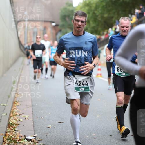 05.10.2025 - 20. swb-Marathon Bremen Michael Strokosch http://msf.ph/oto/9220887 05.10.2025 12:51:20 Laufen 2024, 4244, 85 meine-sportfotos.de