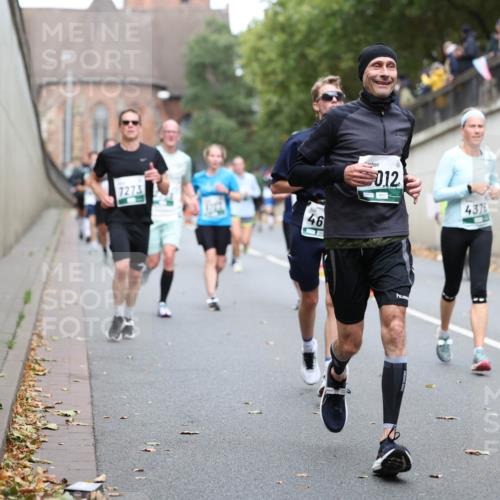 05.10.2025 - 20. swb-Marathon Bremen Michael Strokosch http://msf.ph/oto/9220892 05.10.2025 12:51:21 Laufen 7273, 119, 46, 012, 4376 meine-sportfotos.de