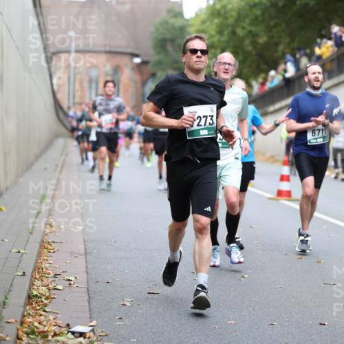 05.10.2025 - 20. swb-Marathon Bremen Michael Strokosch http://msf.ph/oto/9220899 05.10.2025 12:51:23 Laufen 273, 671 meine-sportfotos.de