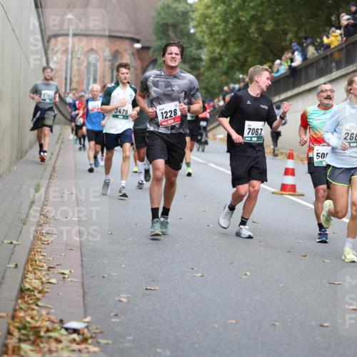05.10.2025 - 20. swb-Marathon Bremen Michael Strokosch http://msf.ph/oto/9220904 05.10.2025 12:51:26 Laufen 3479, 1228, 7067, 50, 2664 meine-sportfotos.de
