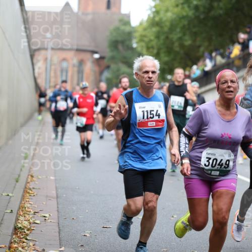 05.10.2025 - 20. swb-Marathon Bremen Michael Strokosch http://msf.ph/oto/9220922 05.10.2025 12:51:33 Laufen 1154, 3049, 5464 meine-sportfotos.de