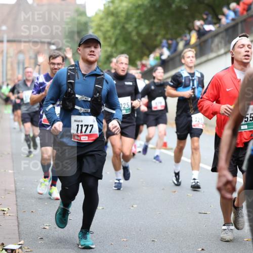 05.10.2025 - 20. swb-Marathon Bremen Michael Strokosch http://msf.ph/oto/9220934 05.10.2025 12:51:39 Laufen 1177, 025, 55 meine-sportfotos.de