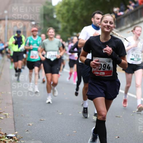 05.10.2025 - 20. swb-Marathon Bremen Michael Strokosch http://msf.ph/oto/9220972 05.10.2025 12:51:52 Laufen 094, 00118, 7486 meine-sportfotos.de