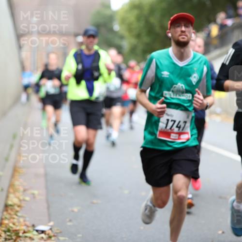 05.10.2025 - 20. swb-Marathon Bremen Michael Strokosch http://msf.ph/oto/9220983 05.10.2025 12:51:55 Laufen 1747, 5920 meine-sportfotos.de