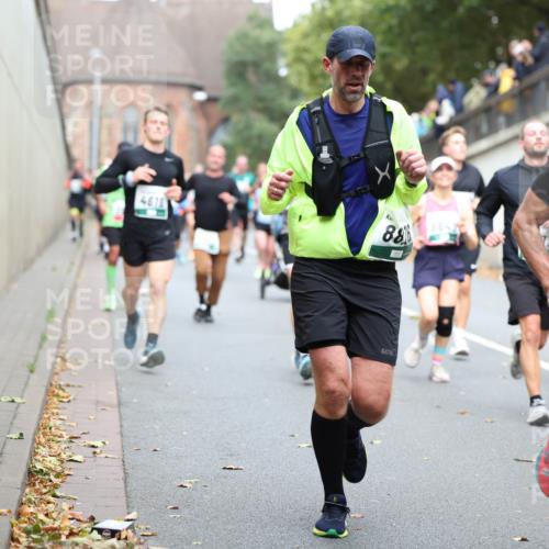 05.10.2025 - 20. swb-Marathon Bremen Michael Strokosch http://msf.ph/oto/9220987 05.10.2025 12:51:56 Laufen 4618, 88, 864 meine-sportfotos.de